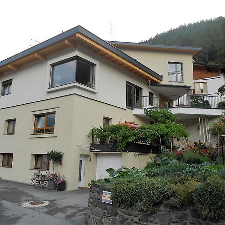 プルツHaus Lutzアパートメント エクステリア 写真